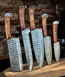 Cuchillo de Chef Hecho a Mano de Acero 440C con Mango de Madera de Palisandro, Hoja de 7 Pulgadas, Cuchillo de Cocina Profesional con Filo Afilado, Herramienta de Corte Duradera - Product Image 2