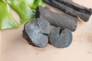 Carbón de café OEM de bajo humo para asar, para operadores de restaurantes y parrillas, con empaque personalizado de marca privada de Vietnam - Product Image 5