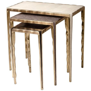Ensemble de 3 tables basses et gigognes de luxe en métal de qualité supérieure, plaqué or, pour la maison, l'hôtel et le salon, fabriqué en Inde. - Product Image 1