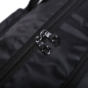 Bolsa Deportiva Unisex de Nailon Negro con Correa Ajustable, Cierre de Cremallera, Bolsa Casual para Deportes, Compartimento Interior de 20-30L - Product Image 6