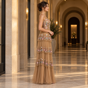 Robe de soirée florale à sequins champagne |   Robe de soirée formelle à col en V, bretelles spaghetti, en tulle superposé, coupe trapèze, longueur au sol, pour mariages - Product Image 4