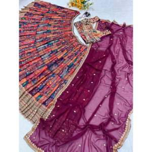 Lehenga Choli de Diseño Artesanal con Corte en A para Fiestas, Top Corto con Bordado Multicolor y Cintura Natural - Product Image 6