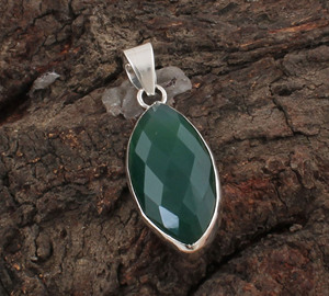 Natural Green Zircon Marquise Charms 925 Sterling Silver Platinum Plated Vintage Wholesale Marquise Cut Gemstone Jewelry Unisex - Product Image 3