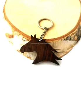 Llavero de madera Paleo Keto sin lácteos, llavero de madera Natural hecho a mano, perfecto para accesorios elegantes y conscientes de la salud - Product Image 1