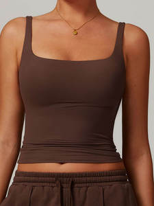 เสื้อกีฬาผู้หญิงแบบใหม่มาถึงแล้ว เสื้อกล้ามออกกำลังกาย โยคะ ระบายอากาศได้ดี กระชับ สวมใส่สบาย ทรงครอป พร้อมแผ่นรองหน้าอก ผ้ายืดสแปนเด็กซ์/ไนลอน - Product Image 3