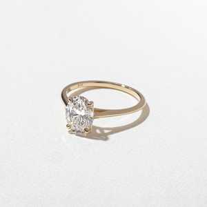 แหวนหมั้นเพชรทรงรี 1.58 กะรัต ทอง 14K แบบสั่งทำพิเศษ เพชรเลี้ยงในห้องปฏิบัติการ ระยิบระยับ ดีไซน์เรียบหรู ราคาโรงงานขายส่ง B2B - Product Image 3