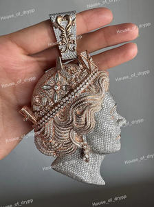 Colgante de Plata 925 con Diamante Moissanita, Diseño Artístico de Rostro de Mujer, Colgante con Acabado Artesanal Detallado - Product Image 2