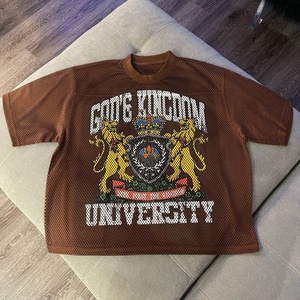 เสื้อยืด Game Kingdom University Mesh ทรงโอเวอร์ไซส์ แขนสั้น ระบายอากาศดี สไตล์สตรีท คอกลม พิมพ์ลาย สำหรับผู้ชาย - Product Image 1