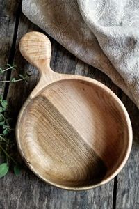 Tabla de cortar rectangular de madera maciza SOFIYA CRAFT con asa redonda para colgar, 1.5 cm de grosor, apta para lavavajillas. - Product Image 2