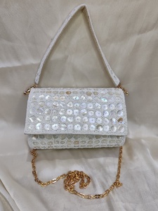 Bolso de Mano Clásico de Lona Hecho a Mano con Cuentas de Perlas y Cadena, para Fiestas Nocturnas, Bodas, Regalo de Moda - Product Image 2