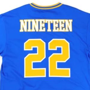 Camiseta Deportiva Oversize de Fútbol Americano para Mujer SGR con Parche de Chenille, Cuello en V, Letras Griegas Personalizadas, Ajuste Relajado, Moda Deportiva - Product Image 4