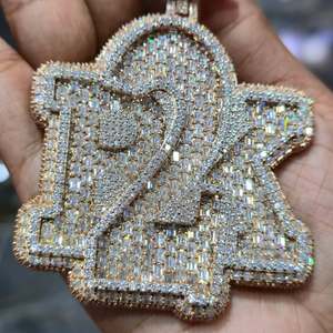 Colgante de Moissanita Chapado en Oro Rosa sobre Plata, con Letra Personalizada en Corte Baguette, Joyería para Fiesta - Product Image 4