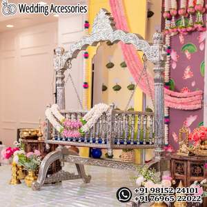 Lit bébé luxueux et rembourré pour princesse, mobilier bébé haut de gamme, design exclusif, finition bois brun foncé, berceau bébé en bois, Royaume-Uni - Product Image 4