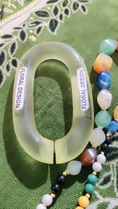 Cadenas de resina personalizables de gran tamaño y colores claros, disponibles en varios colores. - Product Image 3