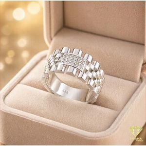 925 Sterling <b>Silver</b> Moissanite Diamond Statement <b>Ring</b> for <b>Men</b> with Premium Linked Band Design for Retailers - Product Image 3