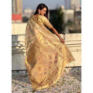 Sari de Seda Kora Premium Leheriya Meenakari Zari Tejido con Pallu de Estampado Floral Elegante y Blusa de Brocado - Product Image 2