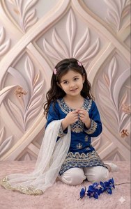 Ensemble Salwar Kameez Brodé Bleu pour Filles, en Mélange de Soie, Kurta, Palazzo et Dupatta, Séchage Rapide, Idéal pour Fêtes et Mariages Traditionnels - Product Image 2