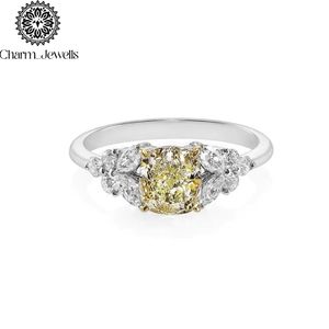 Bague de fiançailles Charm_Jewells pour femme en or blanc avec moissanite taille coussin, motif floral, sertissage à griffes, style classique - Product Image 5