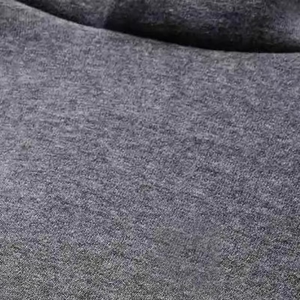 Sudadera con Capucha para Hombre TRADE IN MFG, Estilo Cuadrado, Color Gris Otoñal, 100% Algodón Premium, con Forro Polar Ecológico y Logotipo Personalizado en el Frente - Product Image 4