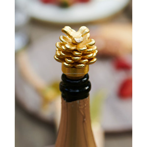 Bouchon de bouteille de vin en métal et en bois avec nickelage et finition polonaise en bois naturel forme ronde en relief pour bouteille - Product Image 4