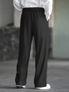 Pantalon large pour homme en sergé coupe décontractée, coupe ample, devant plat, fermeture boutonnée, style été, en polyester/coton écologique coupe-vent - Product Image 2