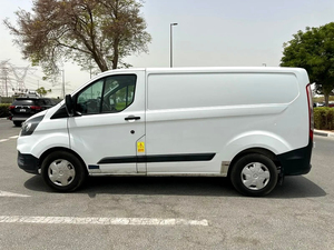 Fourgonnette Ford Transit d'occasion 2020, spécifications GCC, 135 000 km, 199 ch, 2 portes, 4 cylindres, conduite à gauche, type de carburant diesel, transmission manuelle - Product Image 3