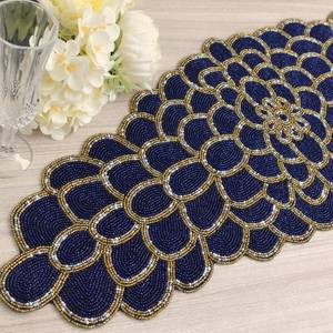 Set de table artisanal en tissu à fleurs bleues perlées, design chinois traditionnel, napperons décoratifs et sous-plats - Product Image 5