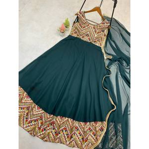 Designer Anarkali Gown with Beautiful Dupatta for Parties Made From Polyester - Product Image 4