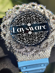 Reloj Laysware de Lujo con Diamantes Moissanite VVS, Resistente al Agua, Correa de Goma Azul Cielo, Bisel Plateado con Diseño de Espinas - Product Image 5