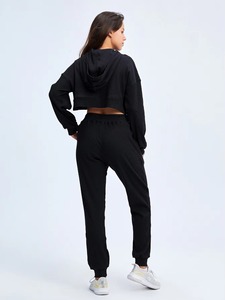 Fabricant OEM de T-shirts pour femmes – Coton doux de qualité supérieure, design personnalisé, vêtements de mode, vente en gros, couleur unie pour femmes - Product Image 6