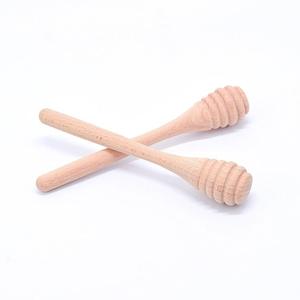 Cuchara de Servir Moderna de Madera Bañada en Oro Rosa con Mango Largo, Capacidad de 10 ml - Duradera y Ecológica - Product Image 3