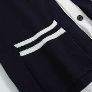 Manteau en tricot surdimensionné à col en V personnalisé avec logo OEM, vêtements d'hiver à la mode, cardigan décontracté à boutons 100% coton, pull en tricot pour homme - Product Image 6