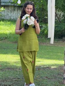 Traditional Indian Pakistani <b>Women's</b> Cotton <b>Kurta</b> Set Green Embroidered Loose Fit Ankle-Length Casual Summer Wear - Product Image 2