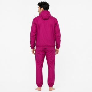 Veste coupe-vent décontractée pour l'extérieur, avec tissu léger et résistant, coupe confortable et style pratique pour les aventures en voyage - Product Image 3