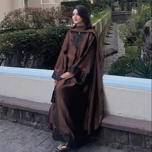Ropa Étnica India y Pakistaní al por Mayor, Diseñador de Conjuntos Kurti Modernos, Fabricante de Lehenga para Novias, Proveedor de Vestidos Anarkali para Fiestas, Ramdev - Product Image 1