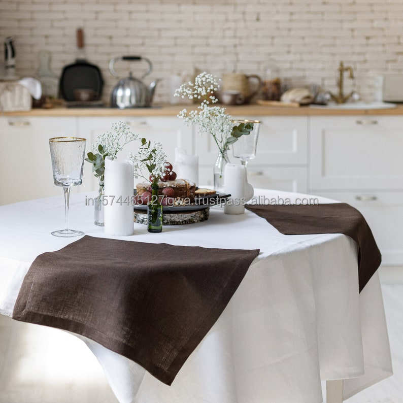 สีน้ำตาล