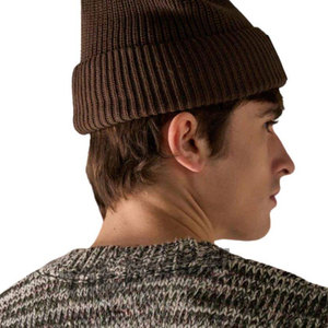 Cardigans confortables pour hommes, en tissu doux et au style décontracté intemporel, conçus pour une tenue en superposition. - Product Image 5
