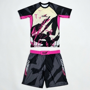 ชุดแรชการ์ด+กางเกงขาสั้นสำหรับผู้ชายแบบใหม่สำหรับการต่อสู้ MMA  แบบสั่งทำพิเศษ  ทรงเข้ารูป แห้งเร็ว ชุดแรชการ์ด UFC สำหรับผู้ชาย  สำหรับกีฬายิวยิตสู - Product Image 1