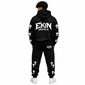 Ensemble survêtement homme 2 pièces personnalisé sérigraphié, style streetwear noir, pantalon de jogging et sweat à capuche - Product Image 4