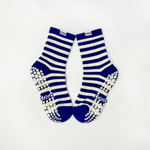 Calcetines de Yoga para Mujer, Antideslizantes, de Secado Rápido, Transpirables, Ecológicos, con Diseño de Rayas en la Parte Inferior, de Algodón, Estilo Alto, Venta al Por Mayor - Product Image 1