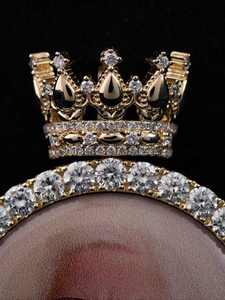 Colgante de Moissanita Personalizado Estilo Hip Hop con Marco de Fotos de Plata 925 de Doble Cara, Colgante RIP con Incrustaciones de Diamantes, Bañado en Rodio - Product Image 3