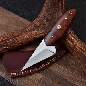 Cuchillo de caza hecho a mano con hoja de acero inoxidable, mango de madera y funda de cuero, cuchillo EDC para exteriores. - Product Image 1