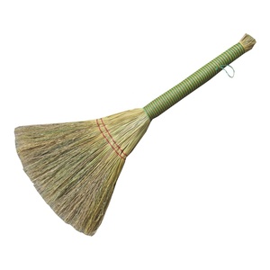 Juego de escoba de paja suave, pequeño y colorido, respetuoso con el medio ambiente, con recogedor, escoba de cabeza de hierba para uso doméstico, directamente desde Vietnam, lista para enviar - Product Image 4