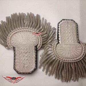 KEW Epaulettes Bordadas en Plata Antigua, Accesorios de Lujo para Prendas, Parches Ceremoniales Duraderos para Hombros, Ecológicos - Product Image 1