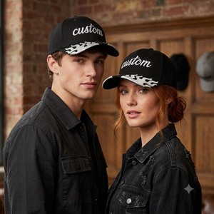 Casquette de baseball à 6 panneaux avec broderie personnalisée sur le devant et la visière, pour hommes et femmes, en tissu coton, qualité supérieure, fabrication OEM. - Product Image 6