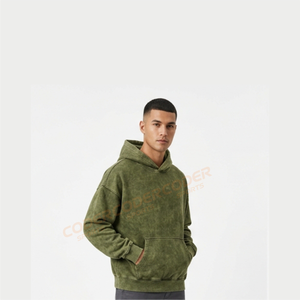 Sweat-shirt à capuche délavé pour hommes, idéal pour le confort quotidien, au design élégant et un look vieilli. - Product Image 4