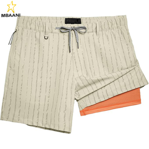 Shorts décontractés pour hommes avec doublure de compression, coupe classique 5/7 pouces, couleur kaki - Product Image 1