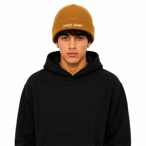 Bonnet en tricot unisexe avec revers plié, motif lettre brodé, style décontracté et confortable pour l'hiver, bonnet personnalisé - Product Image 1