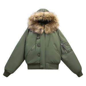 Blouson bomber noir à capuche avec bordure en fourrure, en polyester épais coupe-vent, manteau d'hiver décontracté pour homme, coupe régulière, style court - Product Image 4