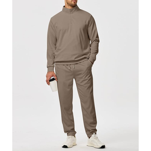 Conjunto Deportivo Urbano para Hombre - Sudadera con Hombros Caídos y Pantalones Ajustados - Estilo Moderno para Invierno - Product Image 2